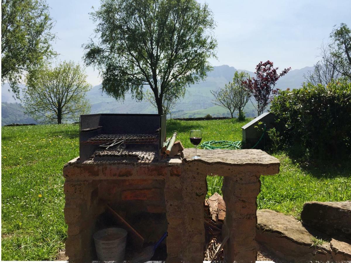 La Casa Del Chileno Pension Liérganes Buitenkant foto