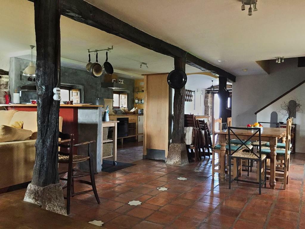La Casa Del Chileno Pension Liérganes Buitenkant foto