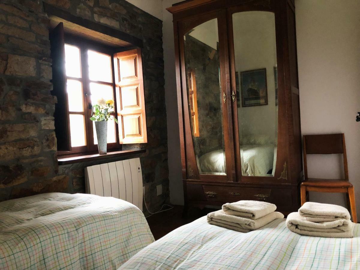 La Casa Del Chileno Pension Liérganes Buitenkant foto
